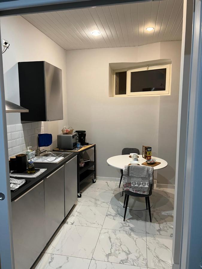 Central Station And City Rooms Link "13 Apartment" Amalfi Coast , ซาแลร์โน ภายนอก รูปภาพ