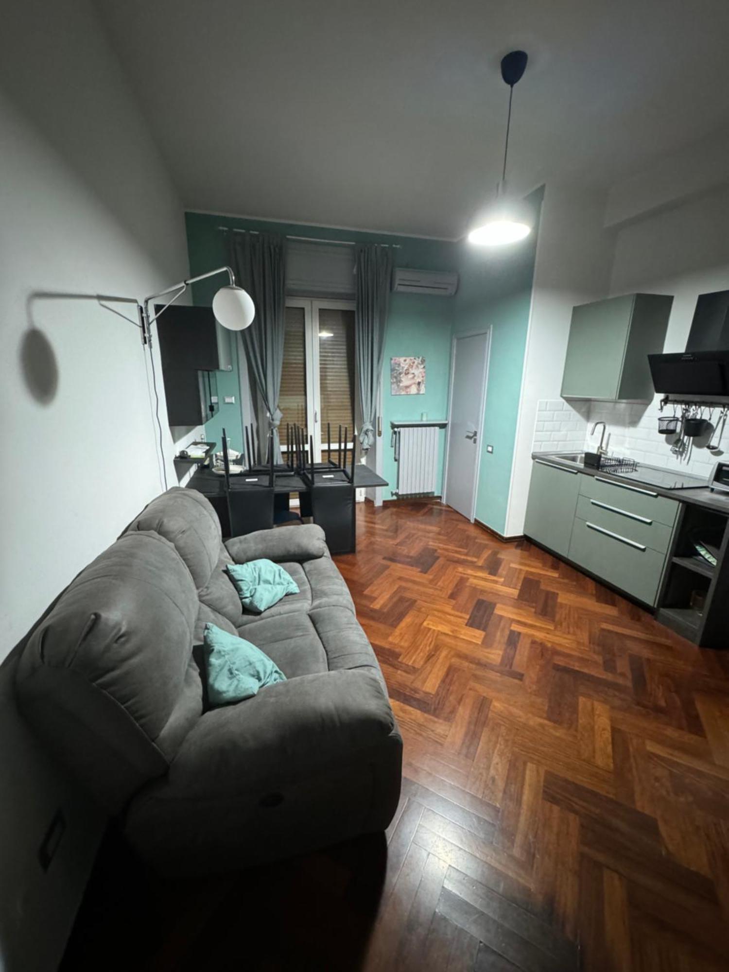 Central Station And City Rooms Link "13 Apartment" Amalfi Coast , ซาแลร์โน ภายนอก รูปภาพ